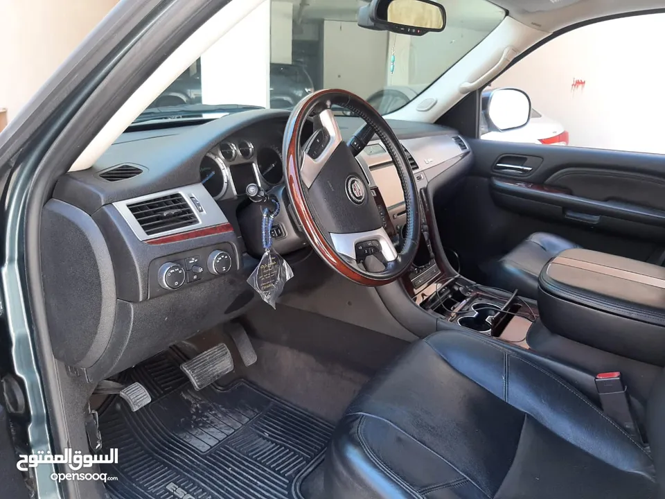 cadillac escalade