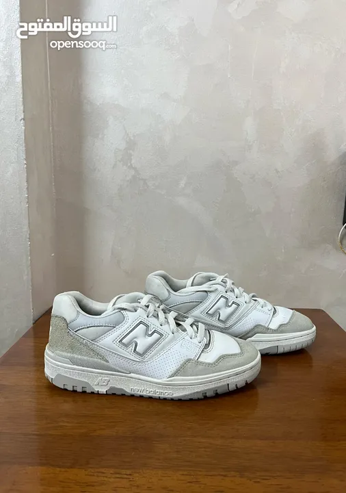 Newbalance 550 للبيع Size:39. 5Condition :10 /10