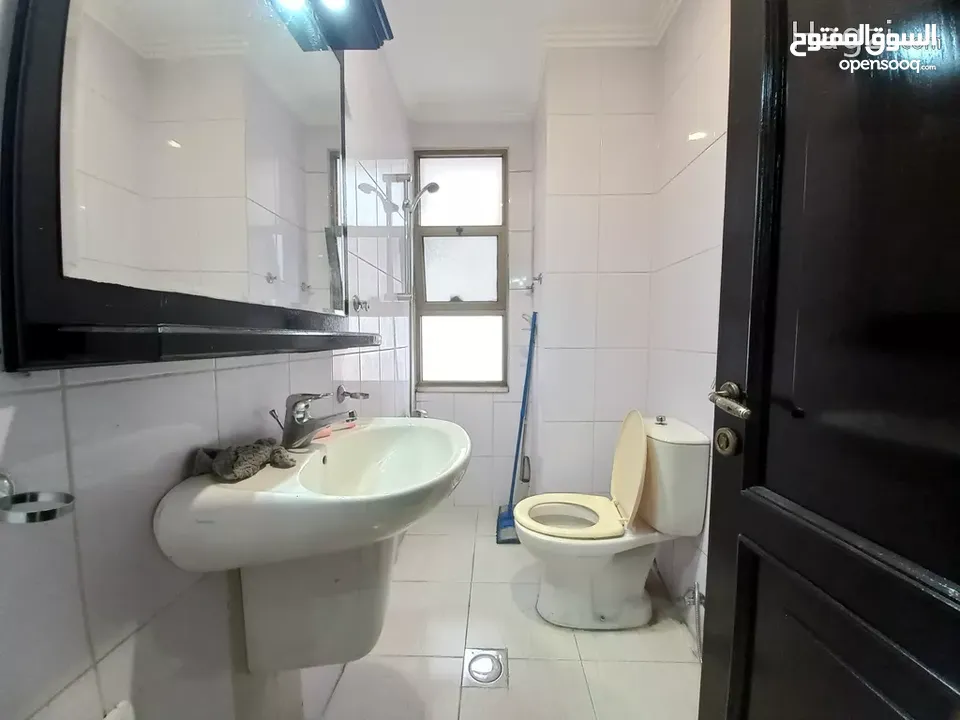 شقة مفروشة للإيجار في دير غبار  ( Property 35824 ) سنوي فقط