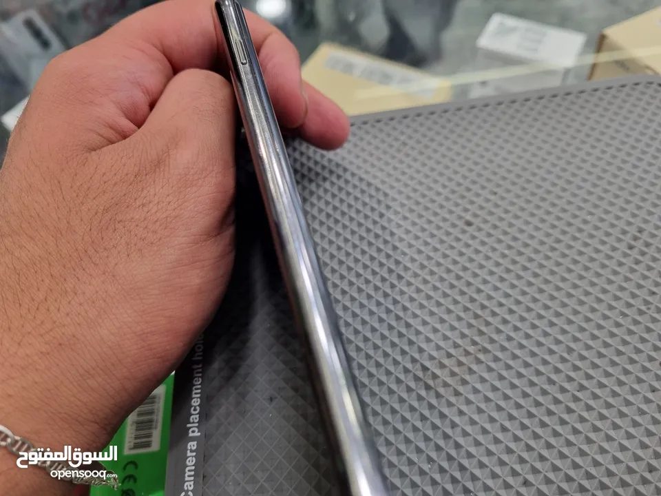 s10 بلس  بحالة الوكالة  الحبه طلقة 128