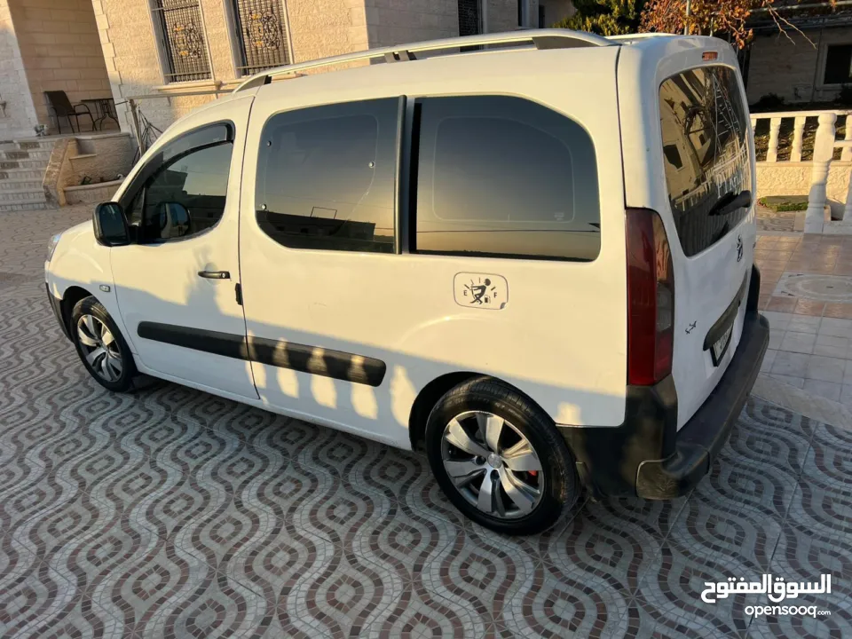 بيجو بارتنر 2011