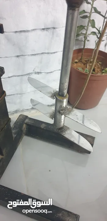 عدة مطعم للبيع