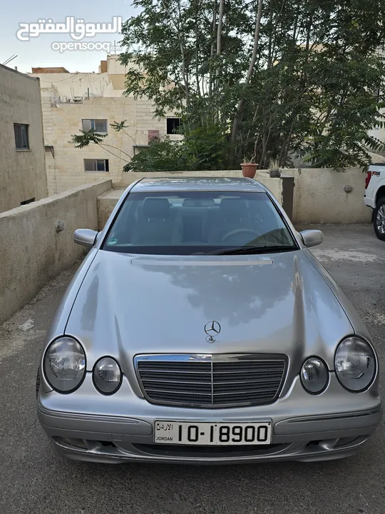 مرسيدس E200 Elegance للبيع موديل 2000 نظيفة