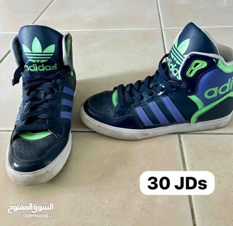 احذية رياضة نسائية