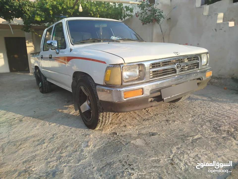 بكب تويوتا هايلوكس دبل كمين