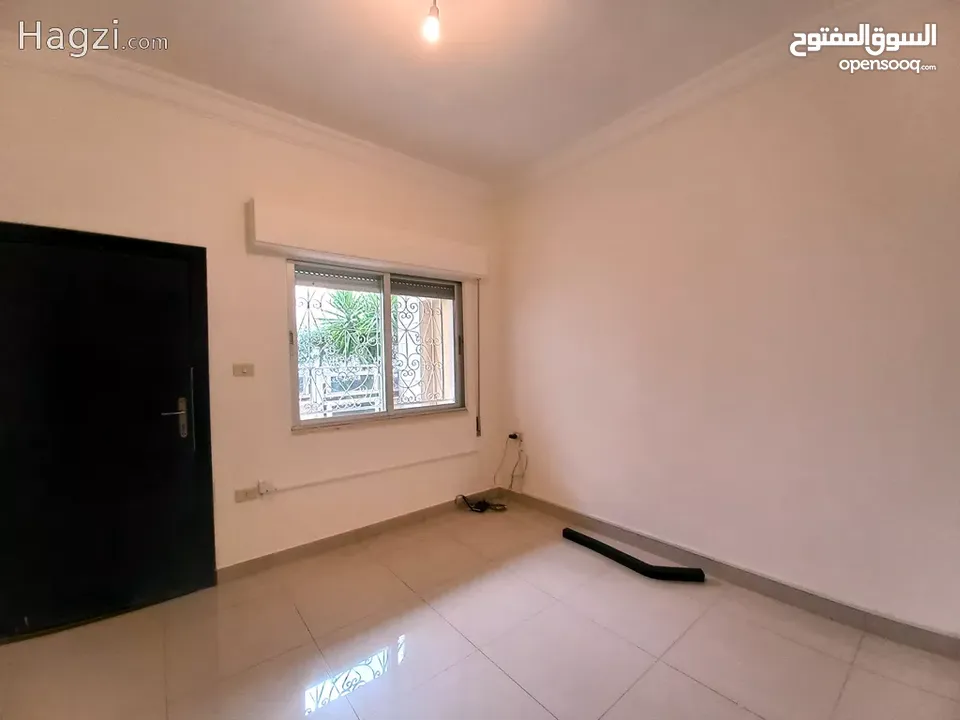 شقة غير مفروشة للإيجار 360م2 ( Property 18341 ) سنوي فقط