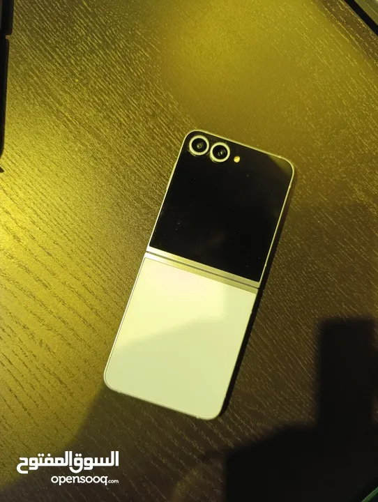 Samsung Galaxy Z Flip 6 مستعمل