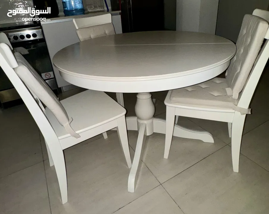 طاولة INGATORP القابلة للتمديد باللون الأبيض - INGATORP Extendable White Table