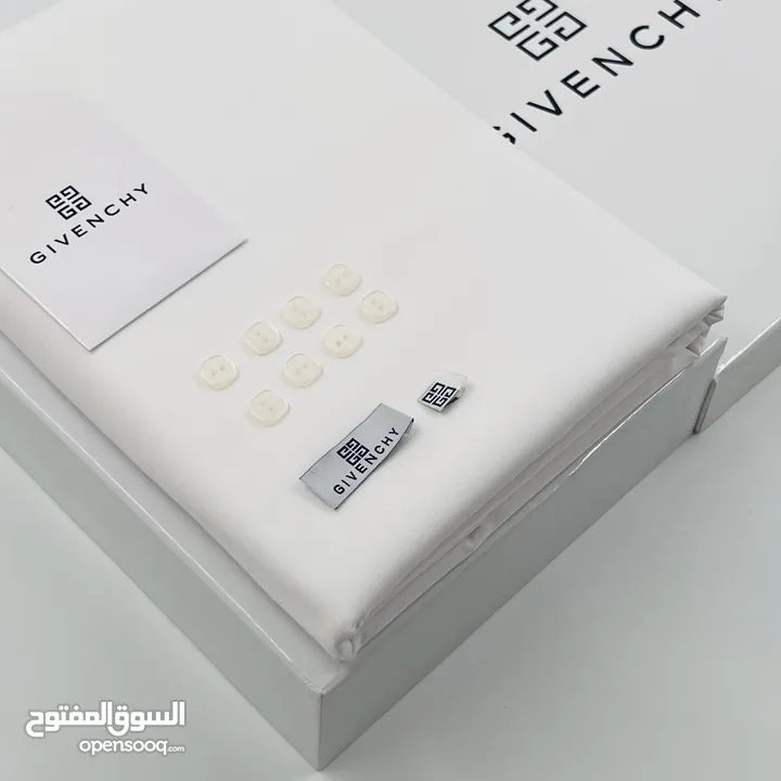 اقمشة ثياب من جميع الماركات العالمية ماستر كوالتي جودة عالية جداا ومتوفر خليه وكلاسك