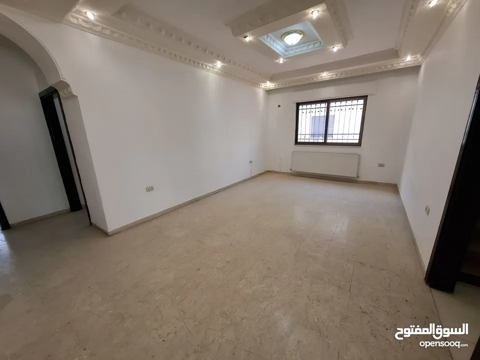Unfurnished Apartment to Rent  ( Property 41758 )-174640530