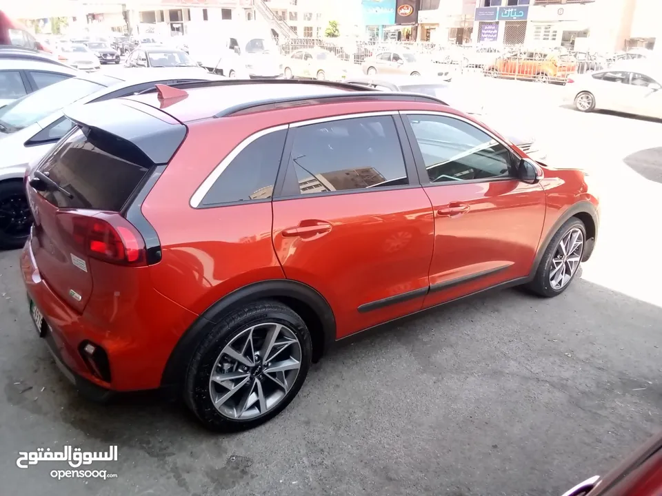 للايجار بافضل الاسعار  مكتب نحد لتأجير السيارات السياحيه kia Niro  2022