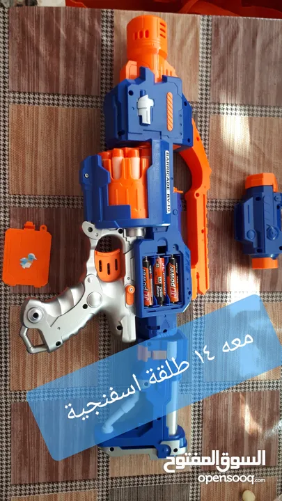 مسدس او برودة نيرف  nerf مستعملة و هي  تعمل و معها 14 طاقة اسفنجية للبيع