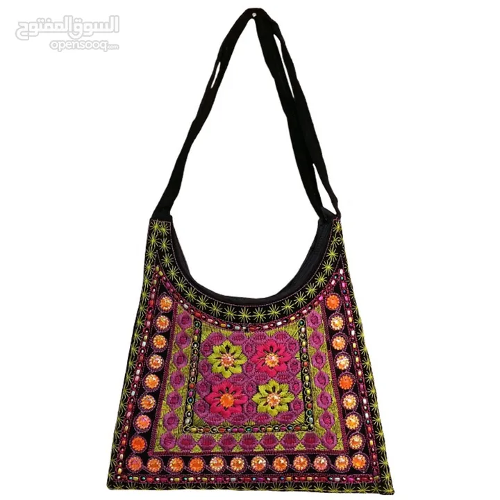 bags  Types of embroidered shoulder bag  أنواع الحقائب المطرزة، الحرف اليدوية البلوشية في  إيران