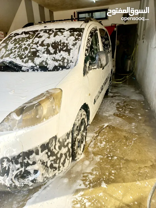 بيجو بارتنر 2010