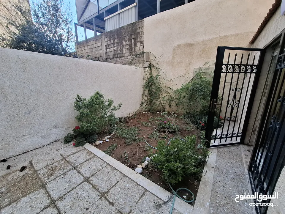 شقة مفروشة للإيجار  ( Property 40480 )-175076920