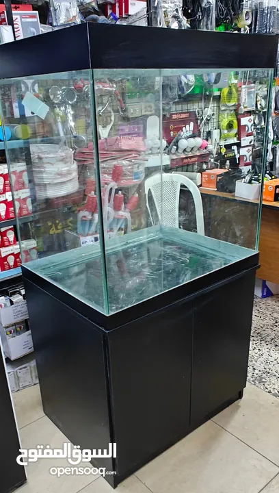 متاح تشكيلة احواض سمك اجنبيه