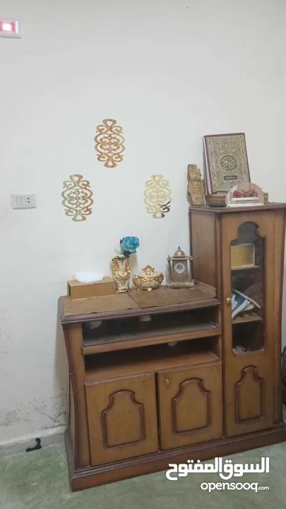 موجود غرفة ضيوف كامله للبيع