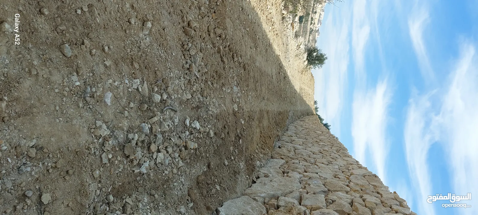 ارض للبيع في واد القف