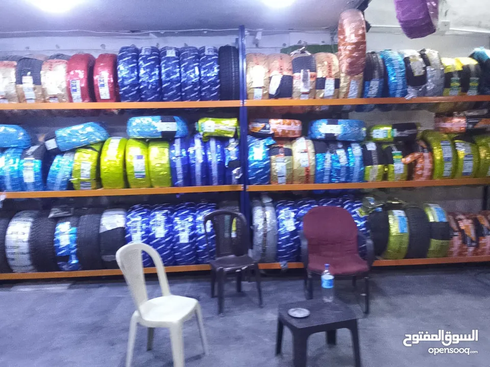 محل اطارات وبناشر وتبديل زيوت وكهرباء سيارات للبيع بداعي السفر  للتواصل والاستفسار