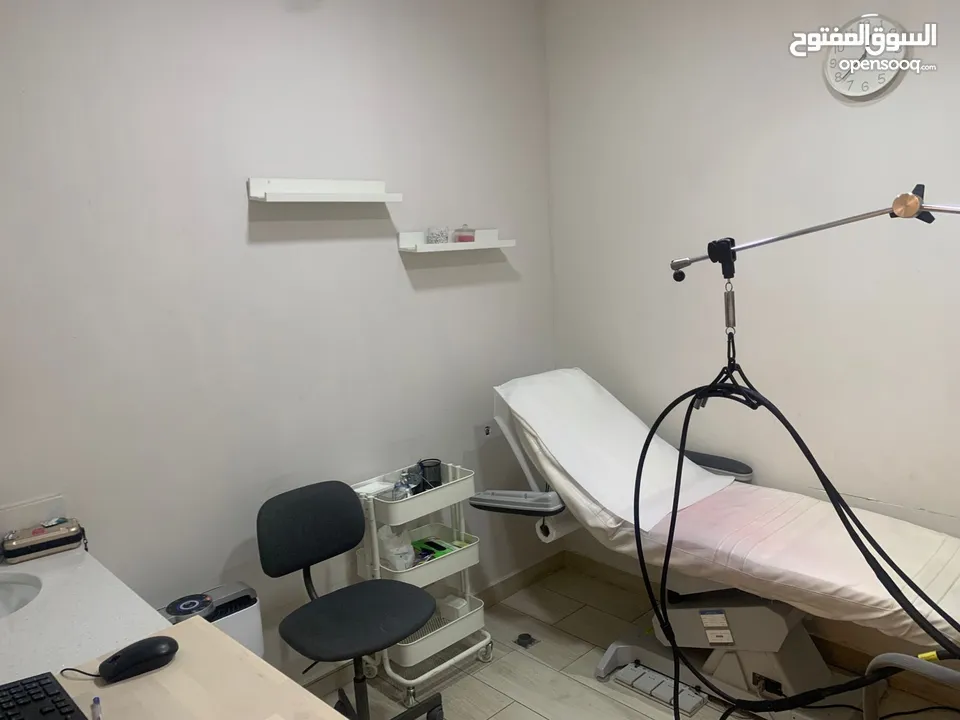 مركز طبي تجميلي في اجمل مناطق بعبدون للبيع بسبب عدم التفرغ