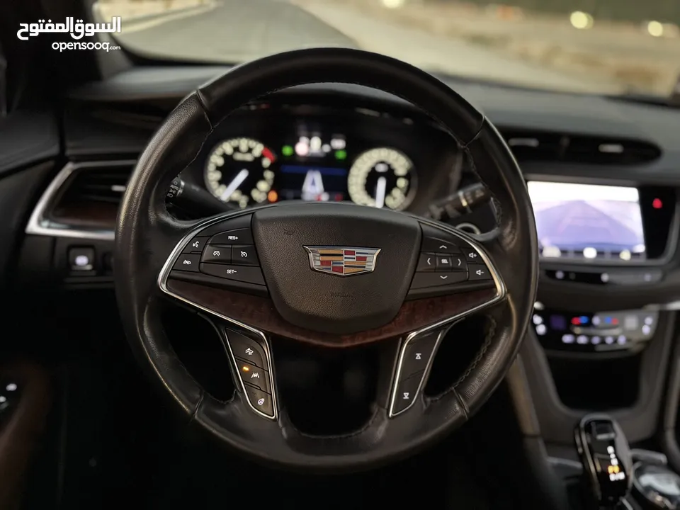 CADILLAC XT5 AWD 2020 GCC PLATINUM FULL OPTION