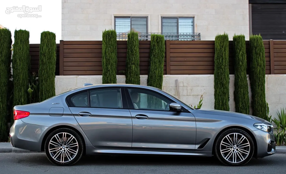 بلج ان هايبرد  M package BMW 530e 2019