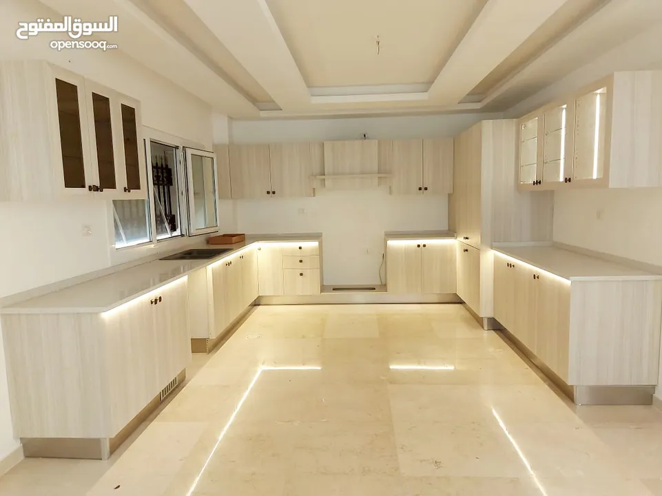 شقة طابق أرضي مفروشه جزئيا ضمن كومباوند بديرغبار, للبيع من المالك مباشرة بدون وسيط