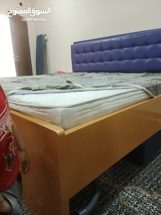 King siz bed with mattress