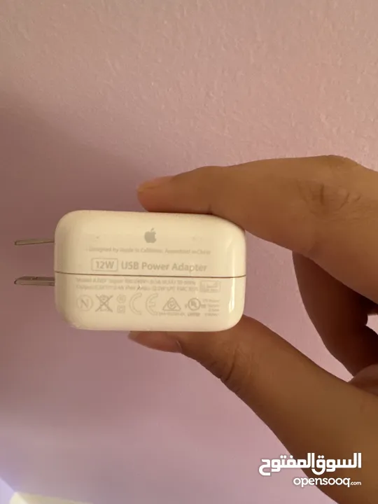 عظمه شاحن ابل اصليه بحاله جيده جدا واصليه   عظمه شاحن apple اصلية 100٪؜  عظمه شاحن apple اصلية 100٪؜