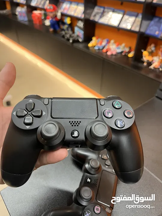 بلايستيشن. بلايستيشن 4. Ps4. Ps4 slim ps4 fat. PlayStation   بلايستيشن للبيع. مضمون سنه
