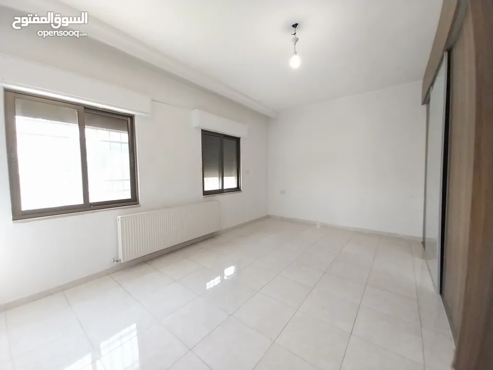 شقة للايجار في عبدون  ( Property 33904 ) سنوي فقط