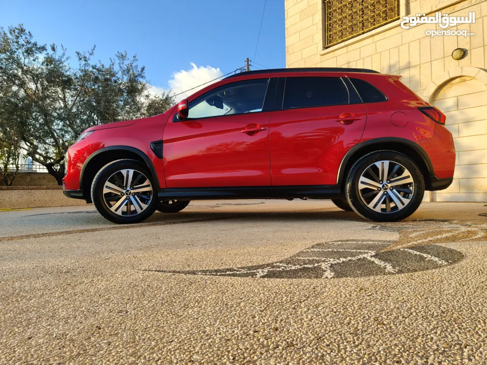 الوحش الياباني الفخم والانيق Mitsubishi ASX  2022 باللون المميز وبوضع الشركة