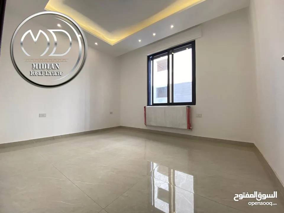 شقق أرضية وطوابق مكررة وأخير مع روف للبيع في خلدا مساحات 160م & 250م تشطيبات وديكورات سوبر ديلوكس