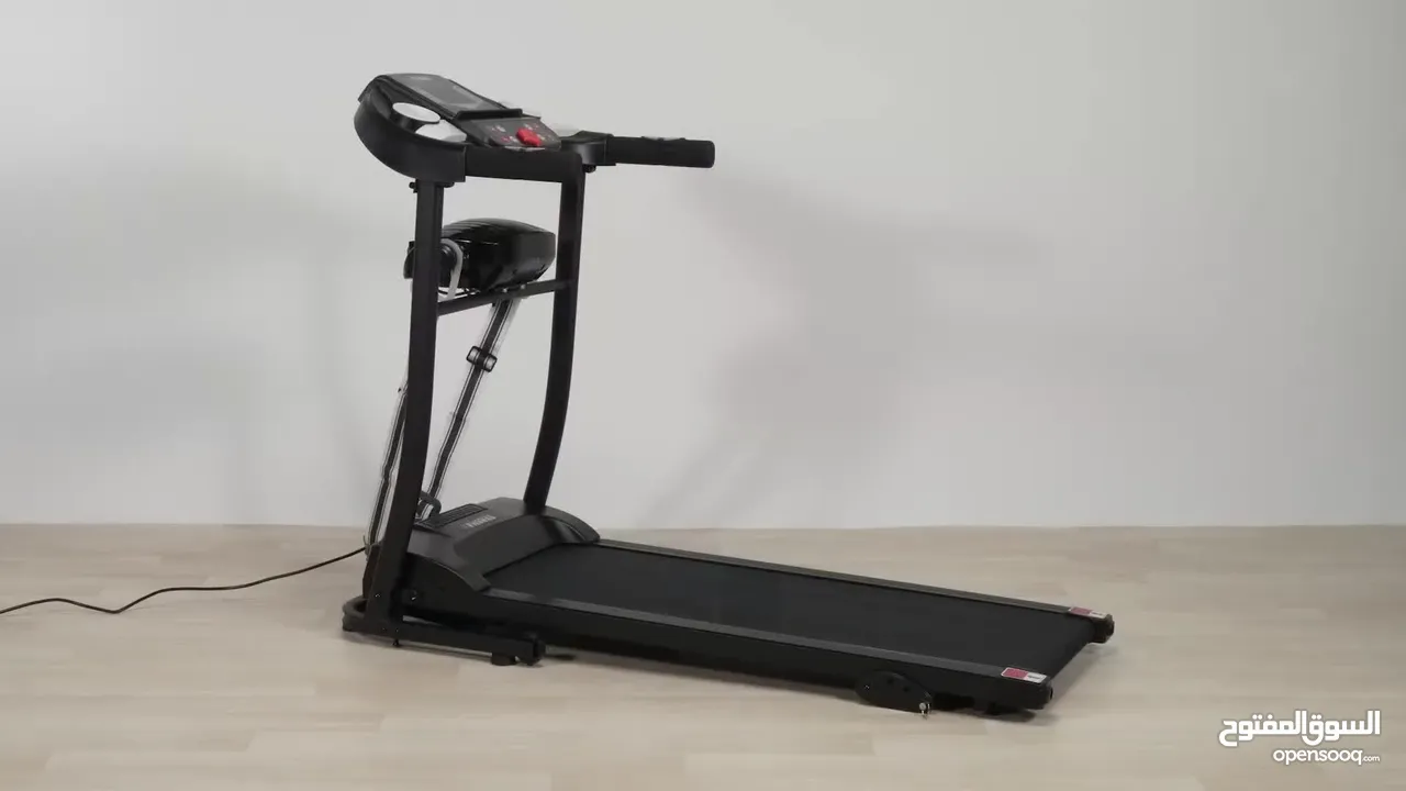 جهاز مشي كهربائي منزلي من نوع TECHNO FITNESS بحالة شبه جديدة-متعدد الوضائف مع شاشة رقمية وجهاز تدليك