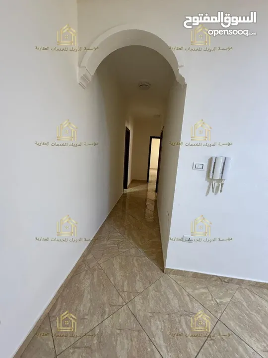 شقة مميزة - الرابية - 3نوم1ماستر - ارضية - ترس - قرب الخدمات العامة