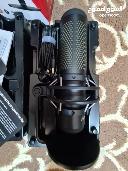 مايك HyperX Quadcast S بحالة الجديد