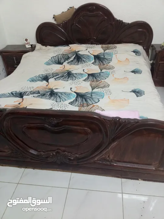 غرفة نوم خشب