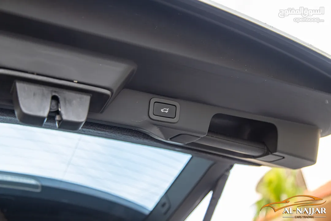 Range Rover Sport Supercharge 2014  السيارة وارد الشركة