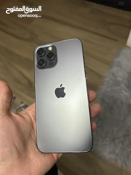 iPhone 12 pro max 256g مستعمل بحاله الجديد