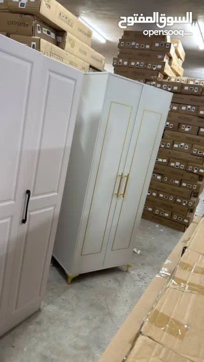 خزانة ملابس عصرية أضيفي لمنزلك لمسة من الأناقة والترتيب مع أفخم الخزائن