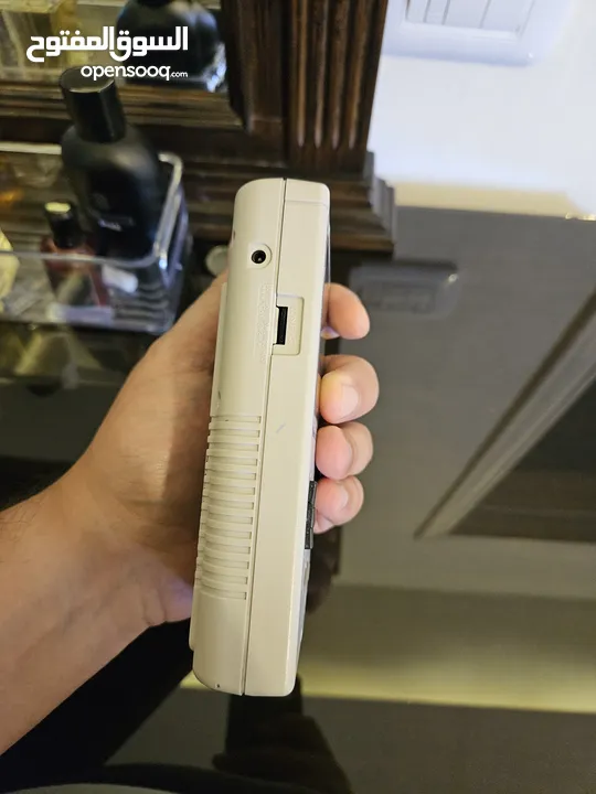 لمحبي الاجهزة القديمة .Gameboy 1989 (retro)