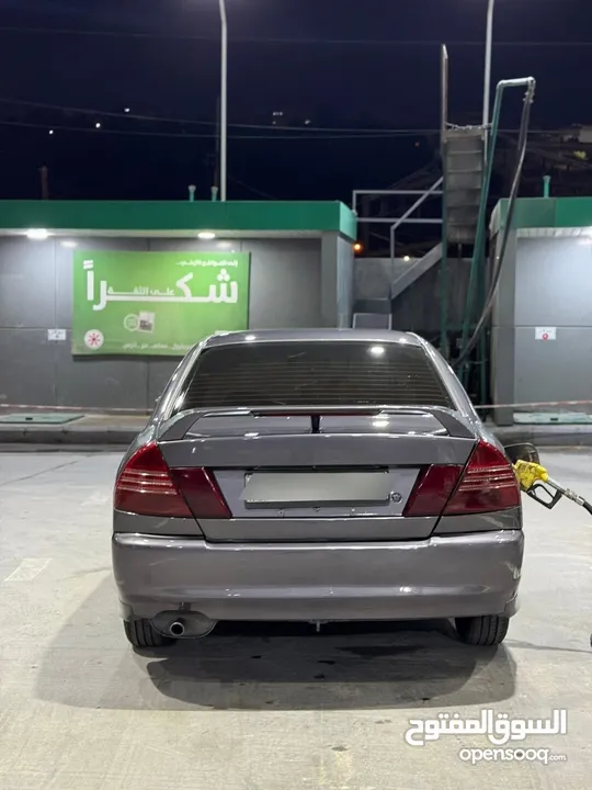 ميتسوبيشي لانسر