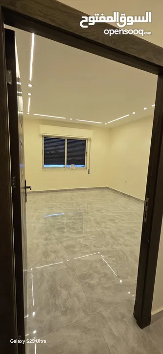 شقه فاخره للبيع
