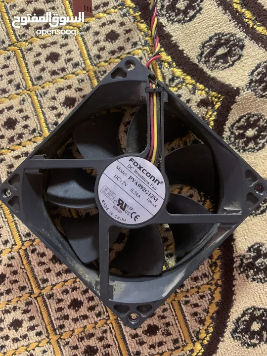 مروحة كمبيوتر و.   pc pin 3 و dvd