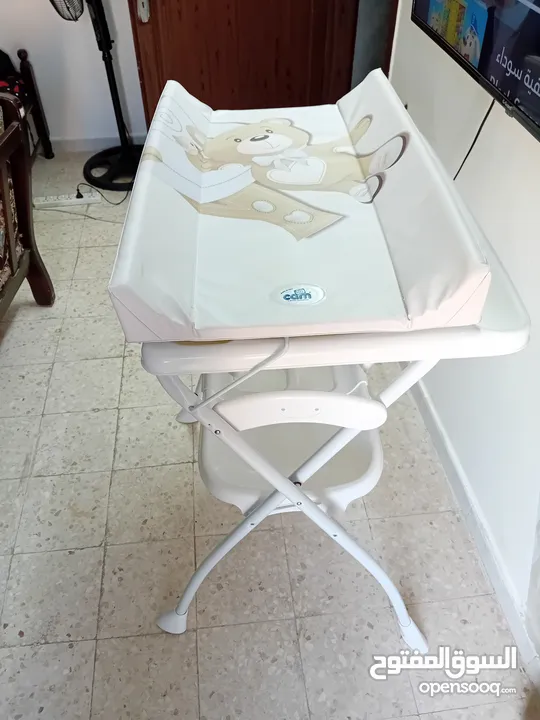 ستناد بانيو حمام وغيار بيبي ماركة ايطالية استعمل بسيط