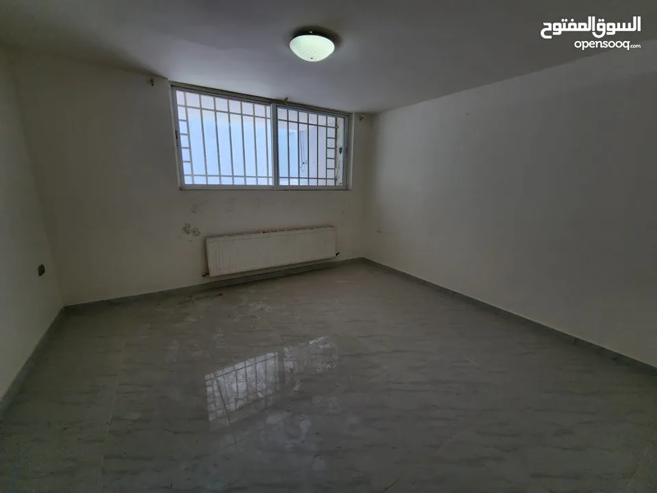 شقة للبيع في منطقة الدوار الرابع - REF : 14445
