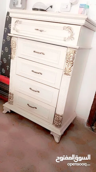 غرفه نوم للبيع تفصيل