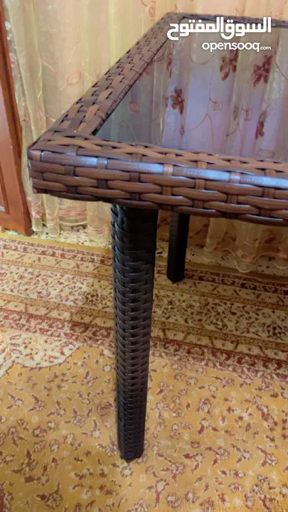 طاوله سفره سكريت