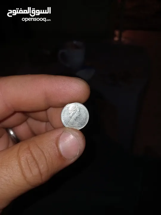 عمل معدنية قديمة للبيع مجموعة تواريخ قديمة