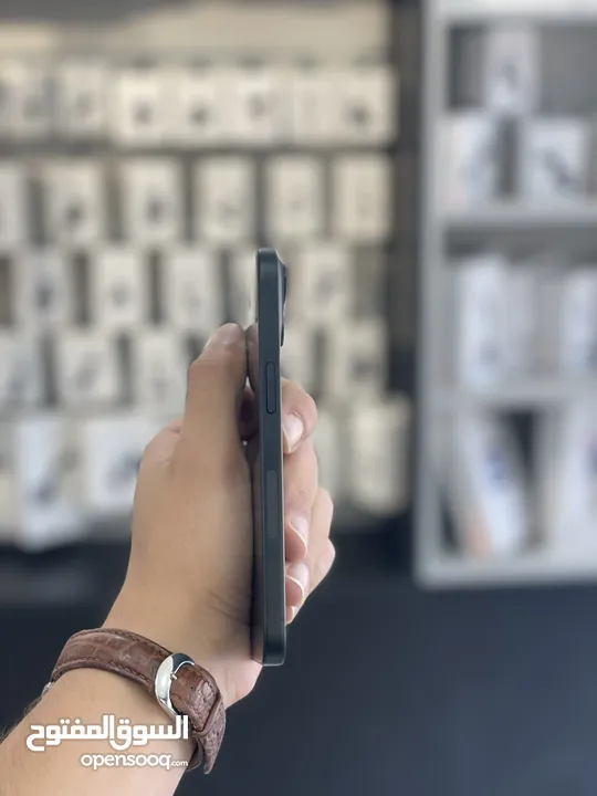 Iphone 15 مشفر للبيع